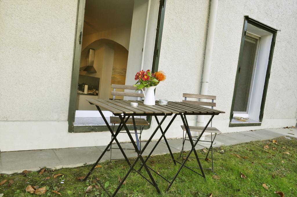 Ferienwohnung Im Univiertel Mit Garten Грац Экстерьер фото
